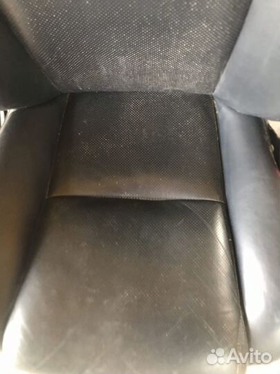 Комплект передних сидений Lexus GS 300