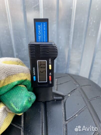 Nitto NT555 Extreme ZR 245/40 R20 99W