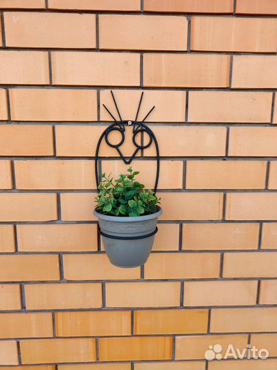 Кашпо для цветов подвесное