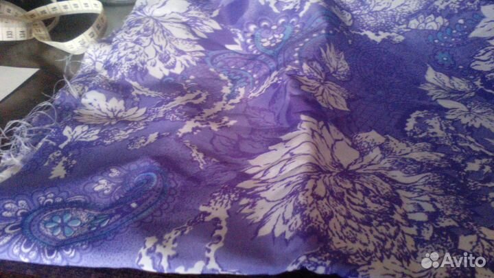 Отрезы ткани разные