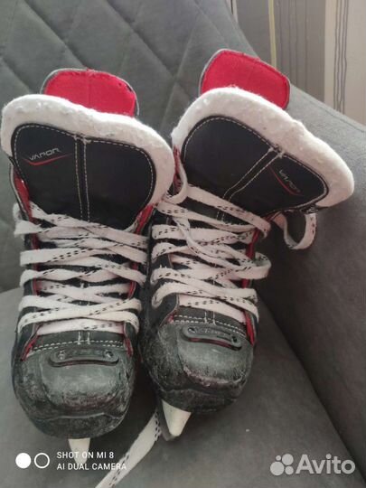 Хоккейные коньки bauer