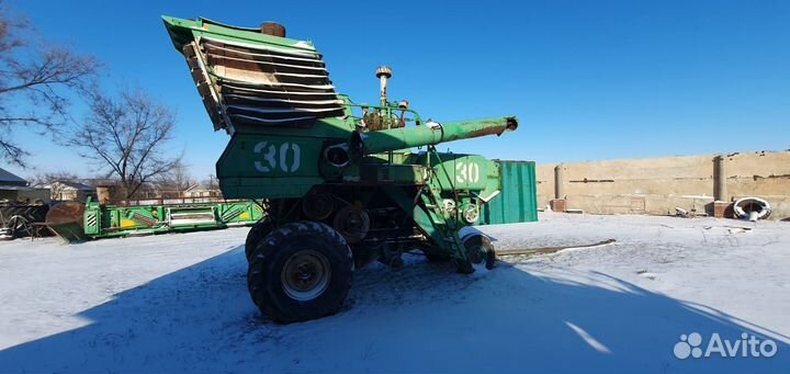 Комбайн Нива-Сельхозтехника СКА-5, 2002