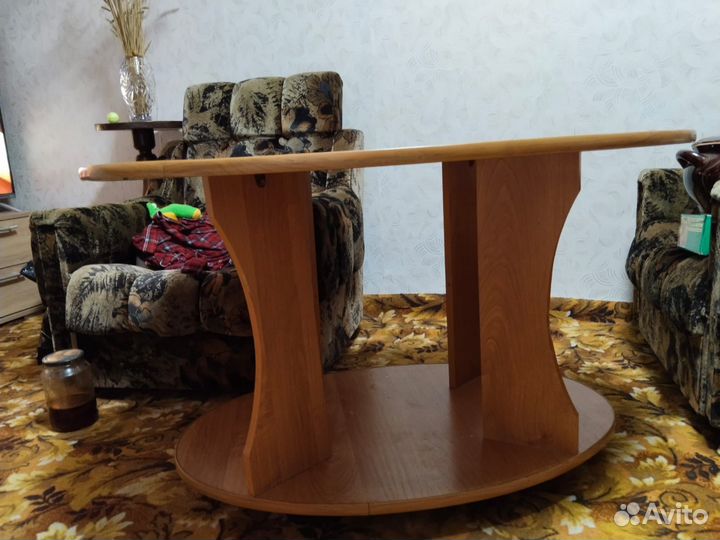 Журнальный столик
