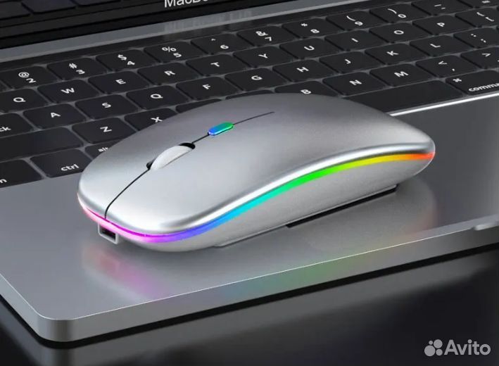 Беспроводная мышь со встроенным акк