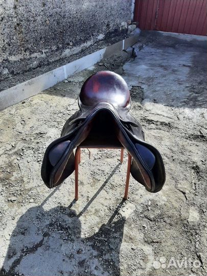 Конкурное седло