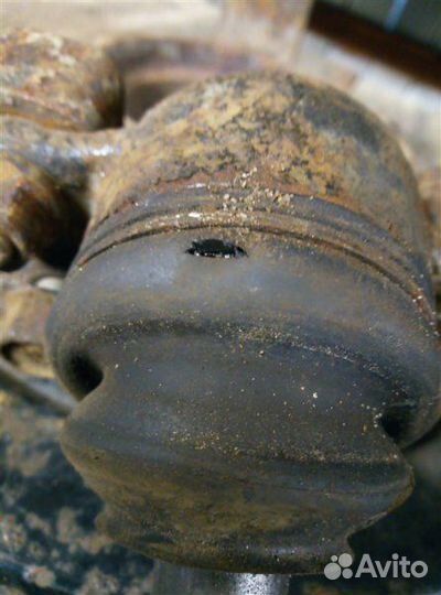 Кулак (цапфа) передний правый Ssang Yong Kyron