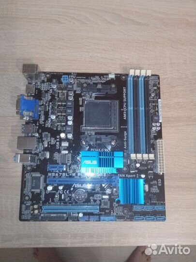 Материнская плата