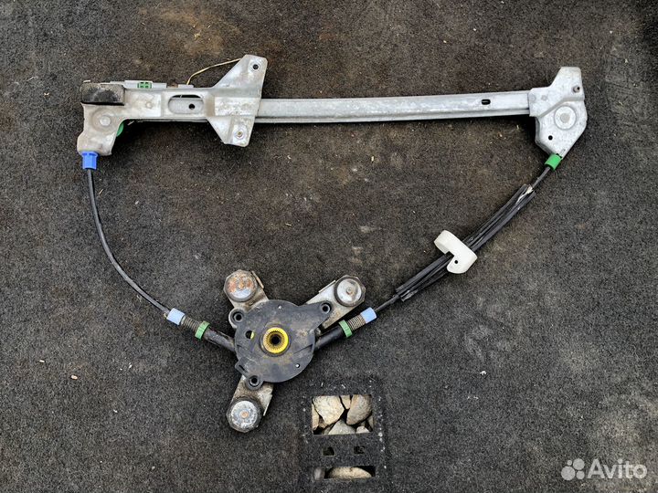 Стеклоподъемник задний левый Aydi a8 d2