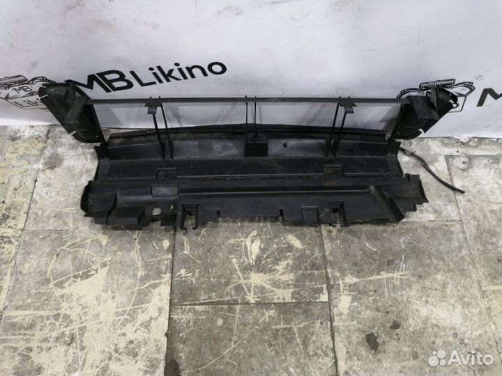 Дефлектор радиатора Mercedes C-Class W204