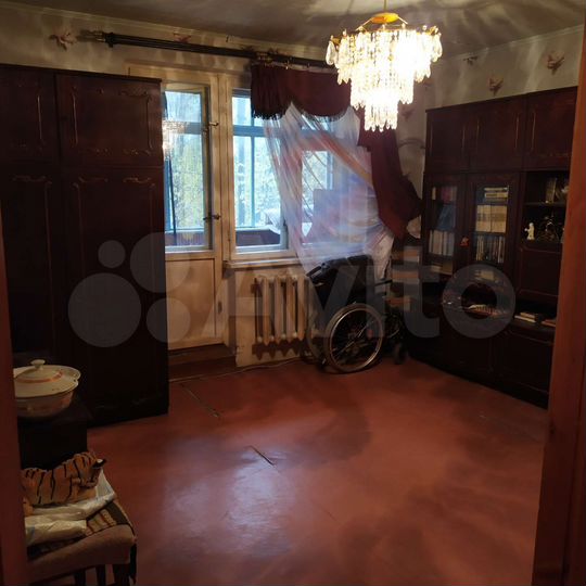 Доля в 3-к. квартире, 65,5 м², 2/9 эт.