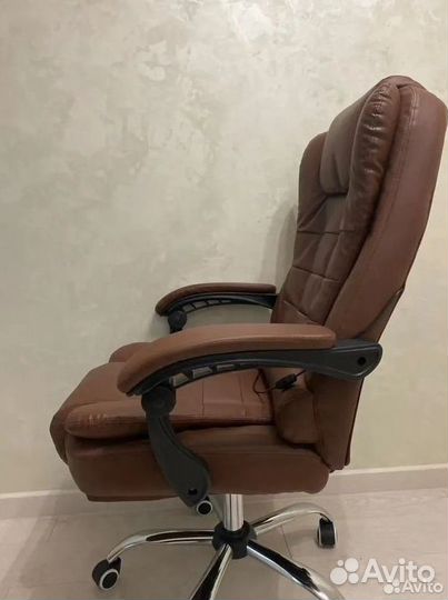 Компьютерное офисное кресло с массажем (новые)