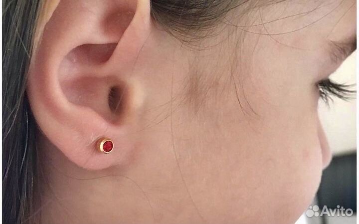 Пирсинг. Прокол ушей Системой 75