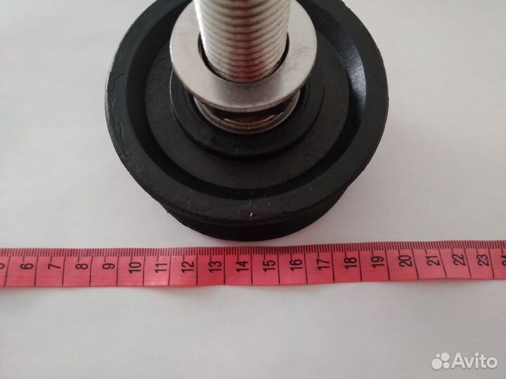 Ролик 90 мм пластик для откатной холодильной двери