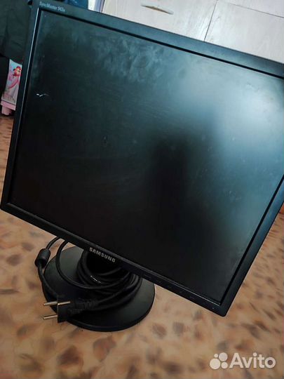 Монитор Samsung