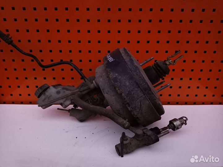 Вакумный усилитель Тойота Авенсис