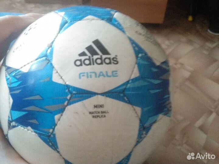 Футбольный мяч adidas лига чемпионов 1 размер
