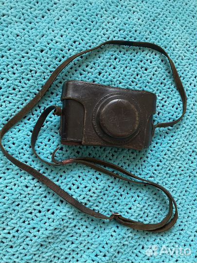 Старый фотоаппарат Зоркий