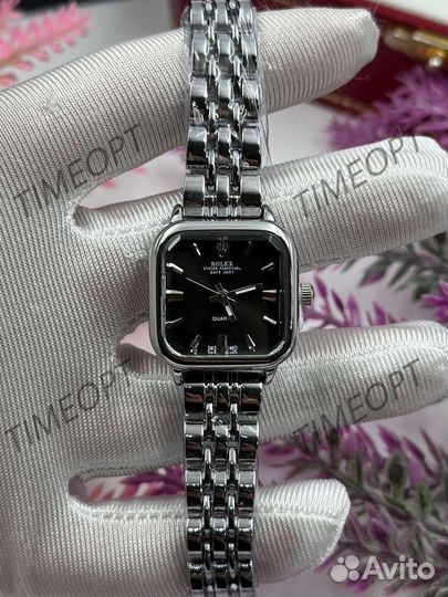 Часы наручные женские