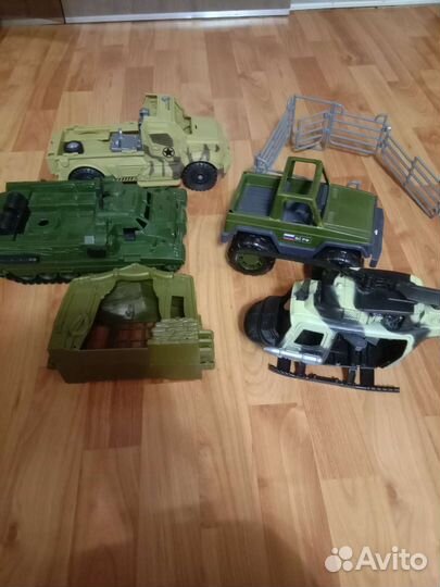 Военная техника игрушки. машинкивертолет Солдатики