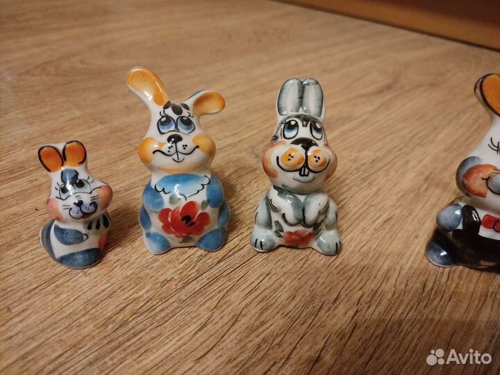 Семейка зайчат, фарфор