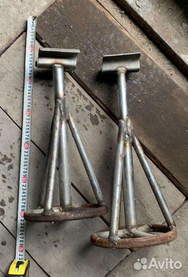 Подставки под машину