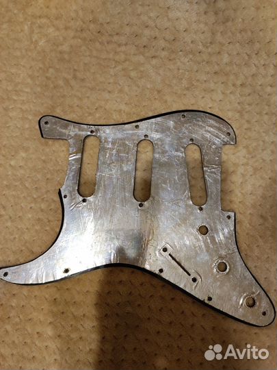 Оригинальный пикгард Fender American Stratocaster