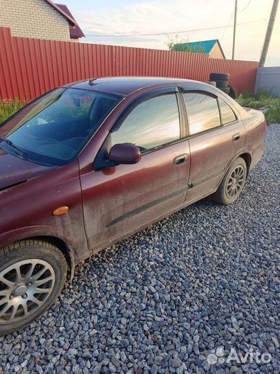 Nissan Almera 1.8 МТ, 2004, битый, 360 000 км