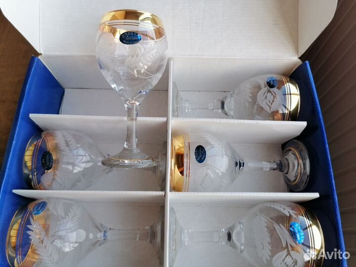 Бокалы для вина новые
