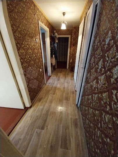 3-к. квартира, 63 м², 1/2 эт.