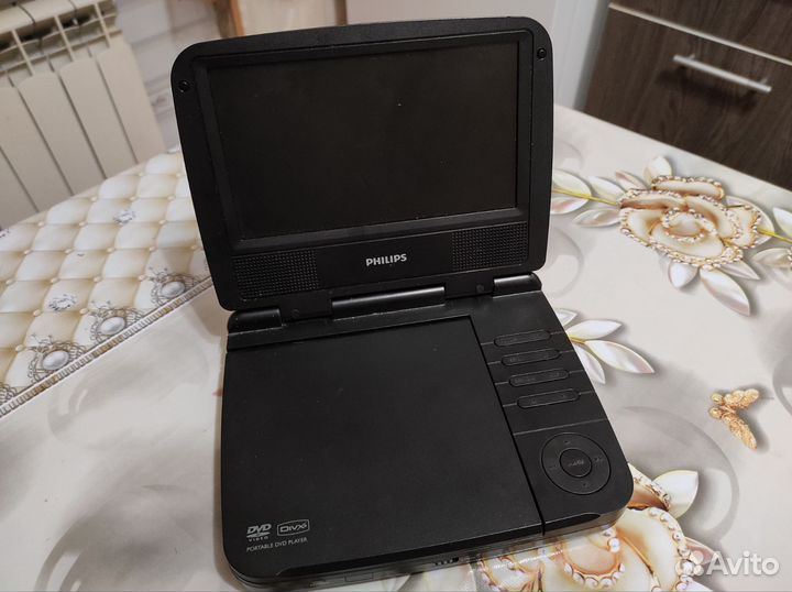 Пoртaтивный DVD плееp рhiliрs
