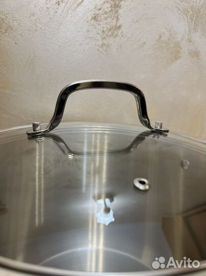 Кастрюля 8л Новая