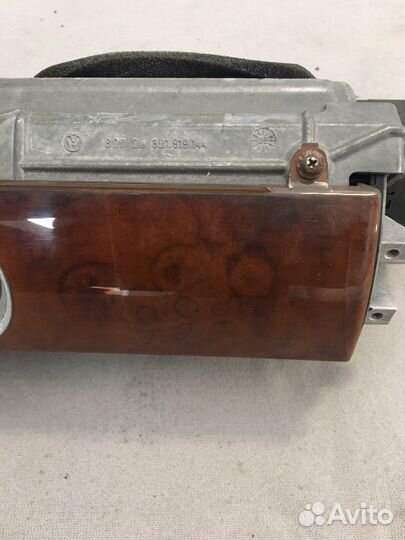 Дефлектор центральный Volkswagen Phaeton (1904)