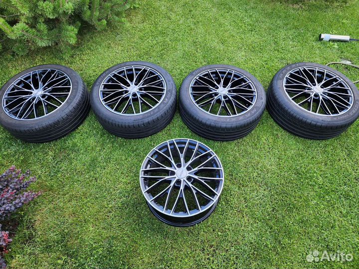 Maxxis Victra Sport VS-5 SUV 225/45 R18 95Y