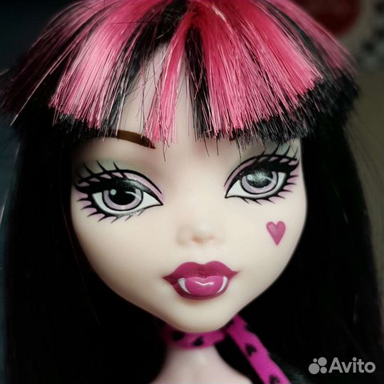 Лот кукол монстер хай гулия базовая дракулаура