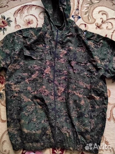 Камуфляжный костюм