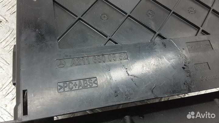 Кнопка аварийной сигнализации Mercedes-Benz CLS-Cl