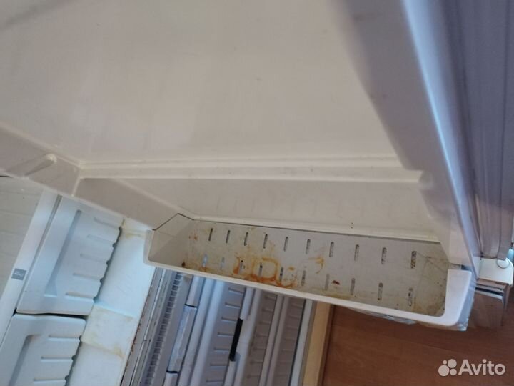 Холодильник б/у на запчасти stinol