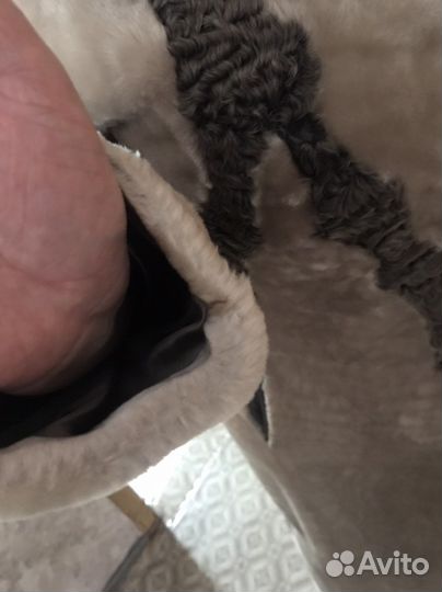 Шуба мутоновая с капюшоном 50-52