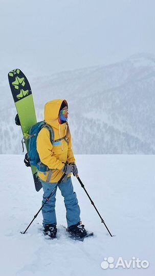 Сноубордическая куртка