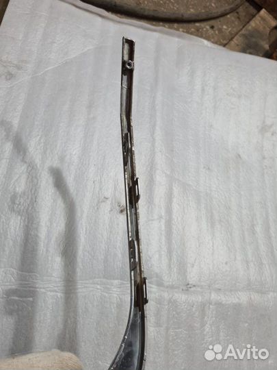 Молдинг бампера передний правый Geely Atlas Pro