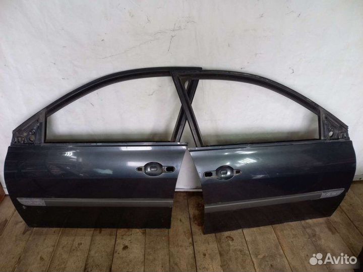Дверь передняя Renault Megane седан K4MT 760 2005