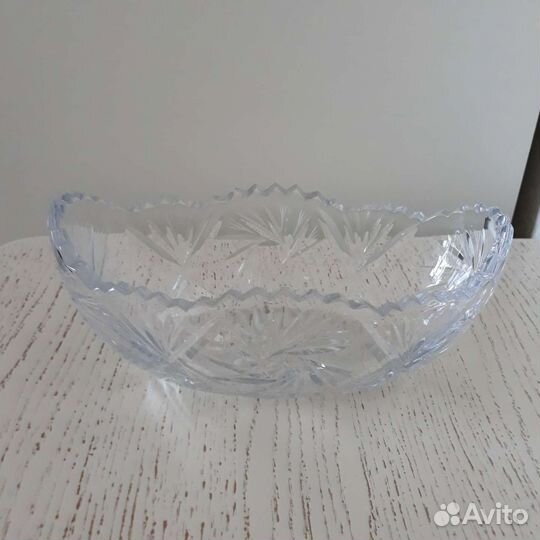 Хрустальная ваза