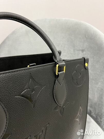 Сумка Louis Vuitton OnTheGo