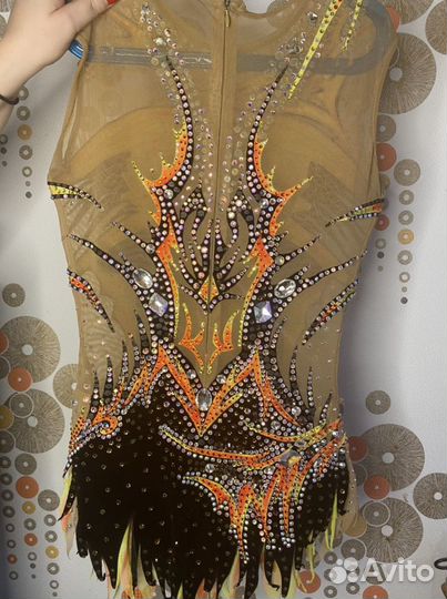 2 гимнастических купальника