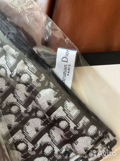 Платки Gucci Dior