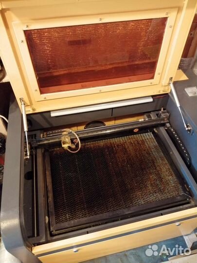 Лазерный гравер co 2 60w 40x60 / лазерный станок