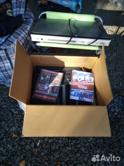 Куча двд и видеоплеер