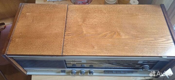 Радиола контакта 204