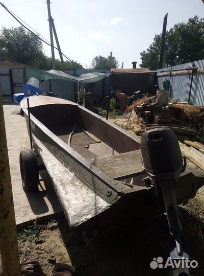 Лодка с мотором Ямаха 25