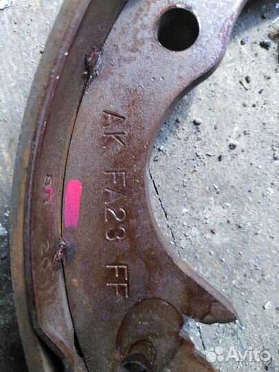 Колодки ручника